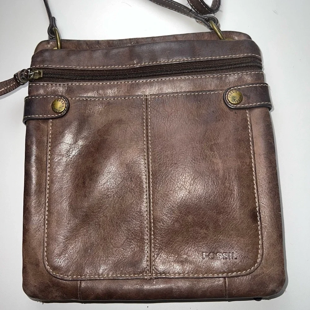 Vintage FOSSIL Brown Full Grain Soft Leather Crossbody Shoulder Bag